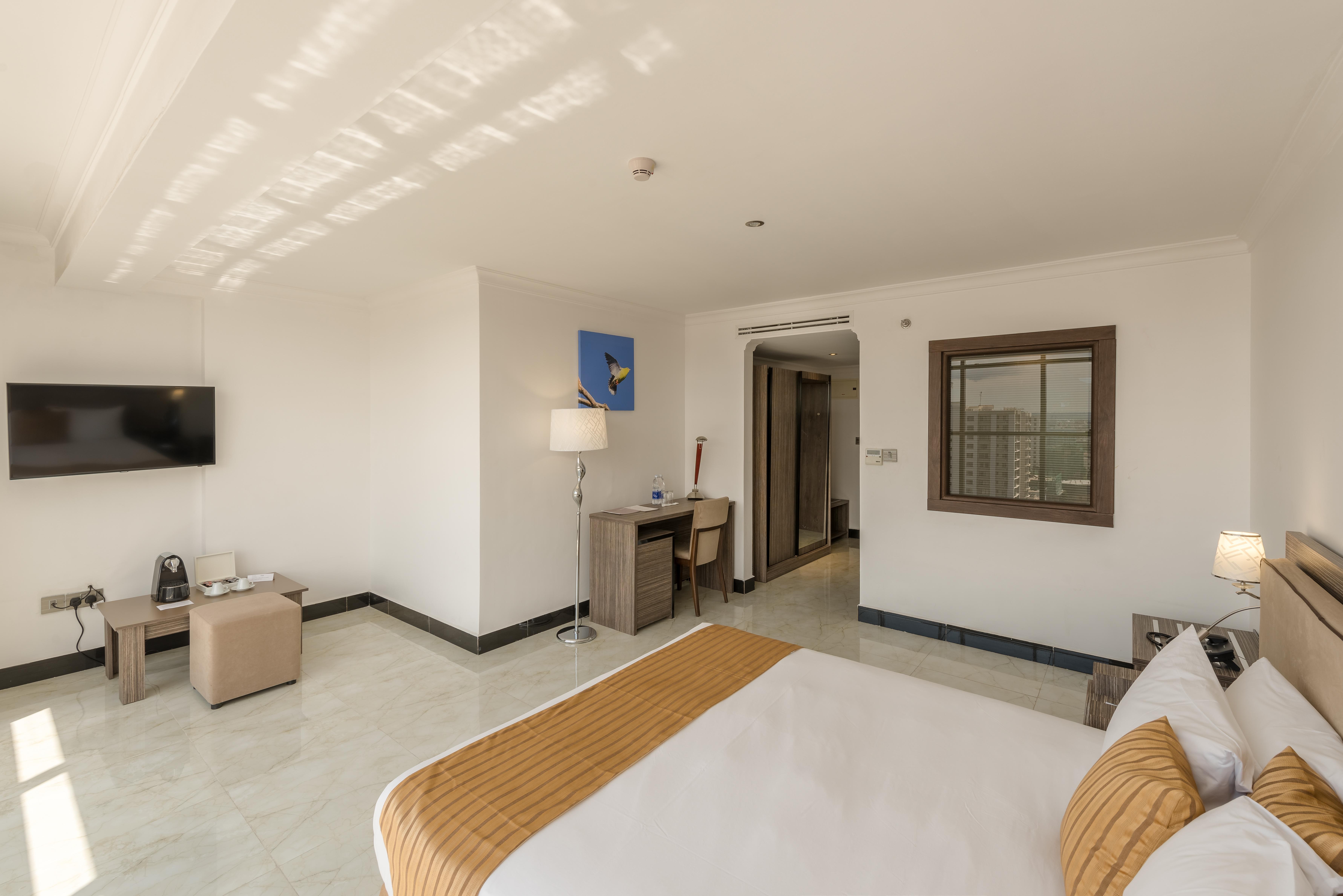 Golden Tulip Dar Es Salaam City Center Hotel Exterior foto