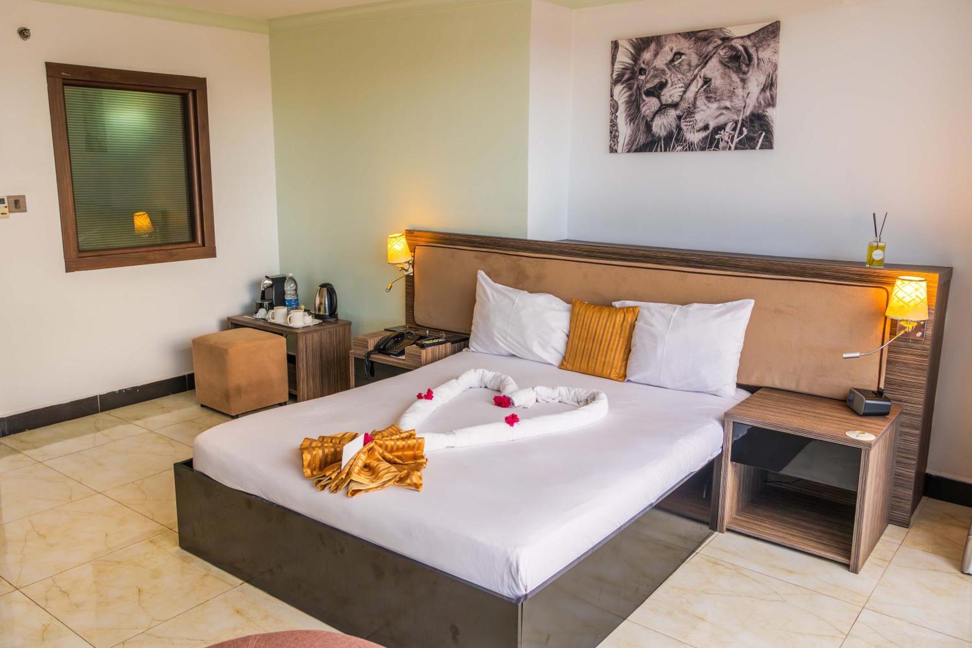 Golden Tulip Dar Es Salaam City Center Hotel Exterior foto