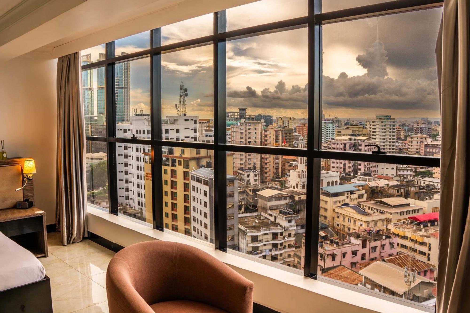 Golden Tulip Dar Es Salaam City Center Hotel Exterior foto